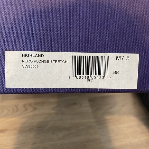 Stuart Weitzman Highland Boots, size 7.5 - Picture 2 of 8